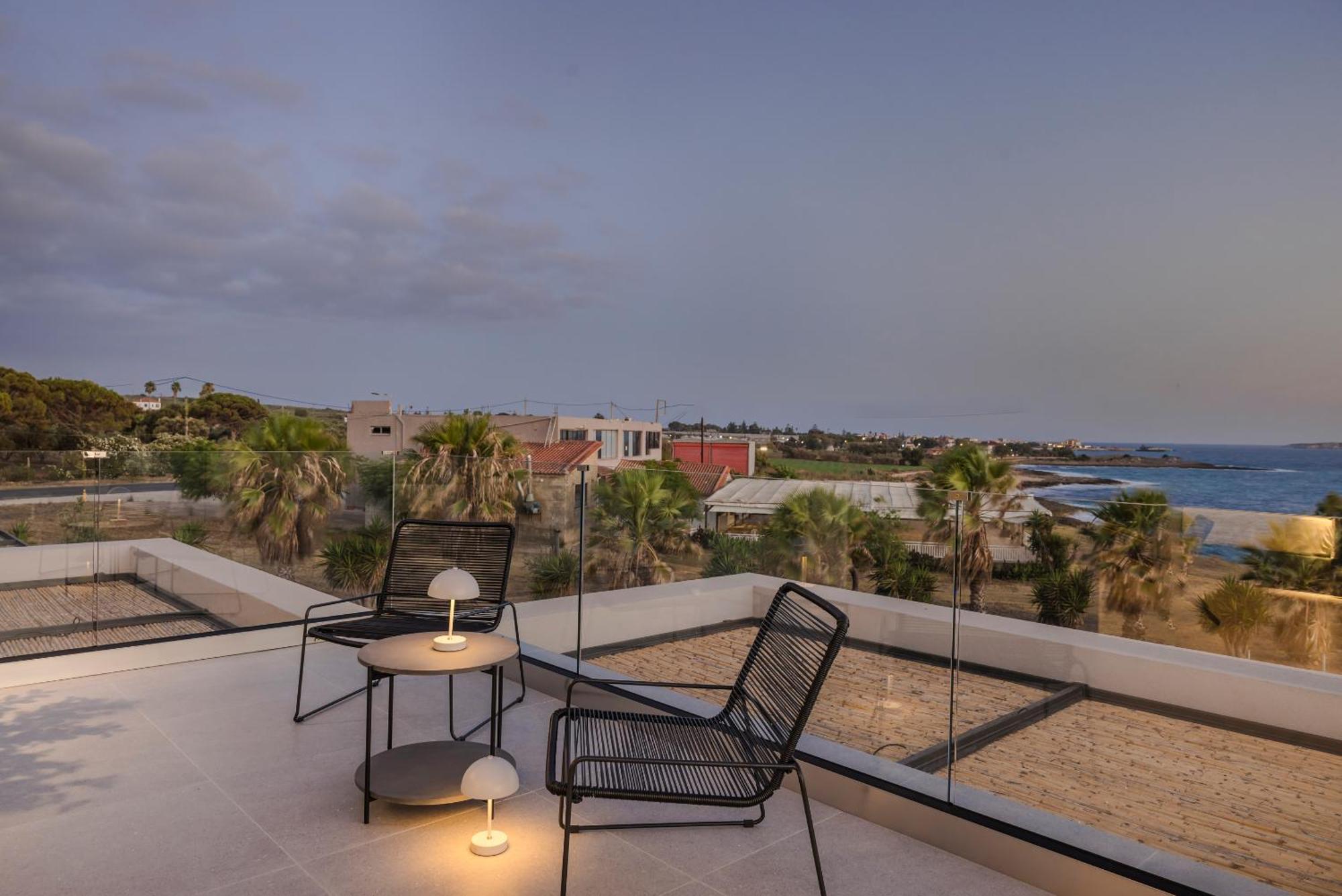 Mast Luxury Residences Gargalianoi Екстериор снимка